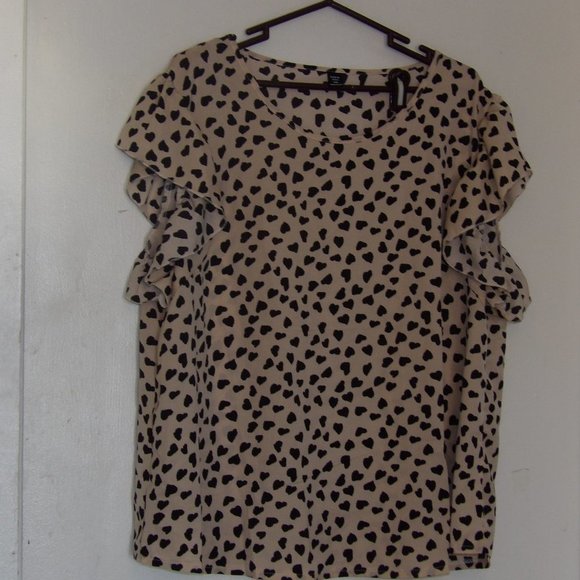 SHEIN Tops - Shein Curve Hearts Flutter Sleeve Top Sz 4X